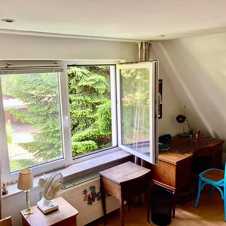 Privatzimmer Am Volkspark - Naehe Arenen Und Trabrennbahn Hamburg Exterior photo