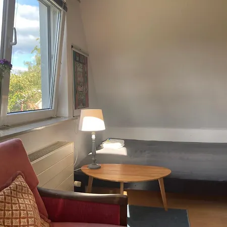 Privatzimmer Am Volkspark - Naehe Arenen Und Trabrennbahn Hamburg Exterior photo