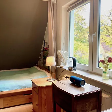 Privatzimmer Am Volkspark - Naehe Arenen Und Trabrennbahn Hamburg Exterior photo